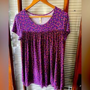 Matilda Jane Women’s size M,floral, baby doll style short sleeve tunic top.